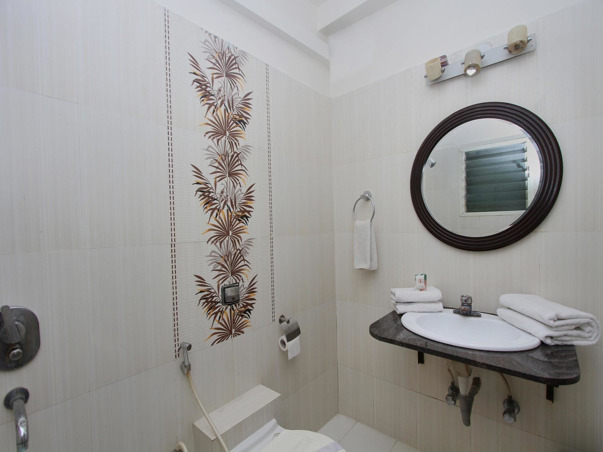 Oyo 435 Hotel Amshi International Bangalore Eksteriør bilde